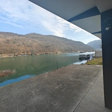 Vikendica Zvornicko Jezero * Zvornik